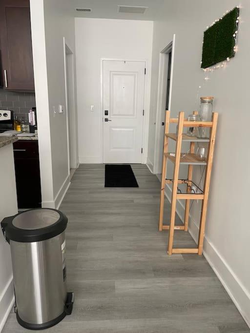 Cozy, High Rise, Large Studio Facing Downtown . Apartamento Baltimore Exterior foto